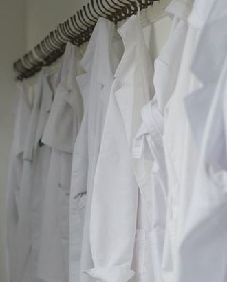 ��Щ��·���L(f��ng)�ġ����ܡ����������t(y��)Ժ���L���@һ�������s�����ꡣȻ���������r�r��С�겢�]�ܓ�ס���t(y��)���е���Ⱥ�����ϰ��c���T�\��d�����єD�M��ꠒ�̖����Ⱥ�������Ļ�ϵĳ��\��Ϣ�@ʾ����(d��ng)��ܶ�����̖�ѽ�(j��ng)��M���P(gu��n)�I�~��æµ�˕r���t(y��)Ժ������늽�����Ҳ���M���t(y��)���������ǁ텢�ӡ��������K������ �����t(y��)Ժ���g(sh��)������Ӗ(x��n)��ڶ��ڡ��������Ĥ���}���ČW(xu��)�T�������ڽo�W(xu��)�T���M(j��n)���v��ľ����҂����еĲ��L���󡪡��������v��Y(ji��)�����ش���W(xu��)�T���ᆖ�����ܲ��ĴҴ������v�_��ֱ�����g(sh��)�Ҝ�(zh��n)���M(j��n)�����g(sh��)��ʾ�����s�����g(sh��)��·��������һλ�t(y��)��(w��)�ˆT�r������Ҫ�󌏺����еĲ��ϲ��������@Ҳ���乤����һ�����������߀������һ�����ݡ�������Ժ�L�����������g(sh��)����������v�n��ͬ�r߀Ҫ�Г�(d��n)��������������[Ԕ��(x��)]