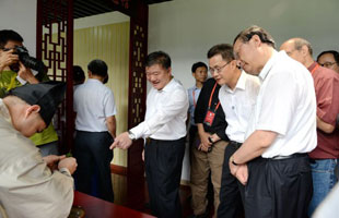 ��ó�ϯ��鲩���^�_�^�߸����ܽ�Ļ�xʽ