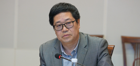 �������̴�W(xu��)�о���ԺԺ�L(zh��ng)����ʿ����(d��o)�� �����