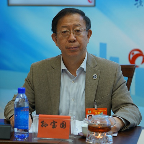 ȫ�����f(xi��)ί�T���Ї�����ԺԺʿ���������̴�W(xu��) �hί����ӛ��У�L �O����