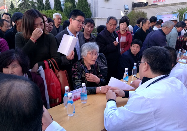 ������?q��)����v�����顣