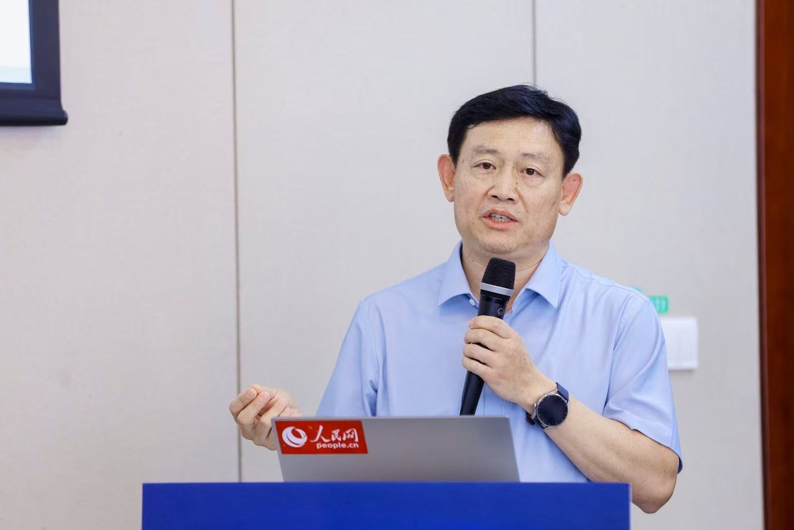 國家衛(wèi)健委婦幼健康中心副主任許宗余發(fā)言。